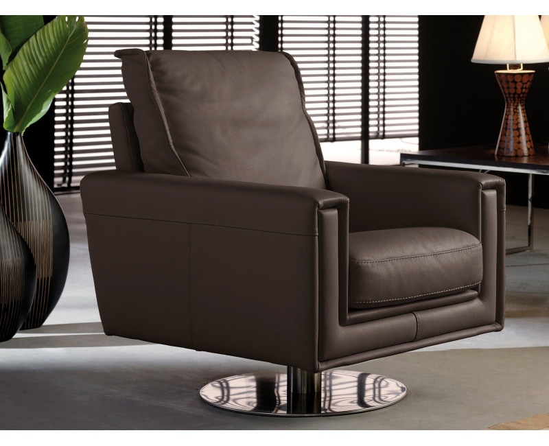 Sillón giratorio en cuero natural Peter | Sillón giratorio de piel